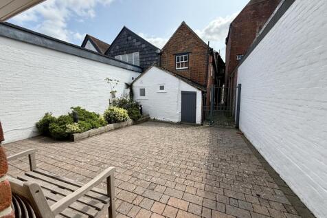 8 Blakes Yard (1)