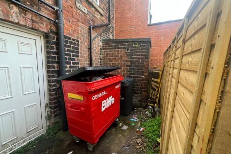 WhatsApp Image 2025-11-24 At 15.46.47 4d75ef03 T202511251245.jpg