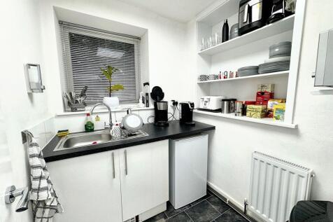 Communal Kitchen
