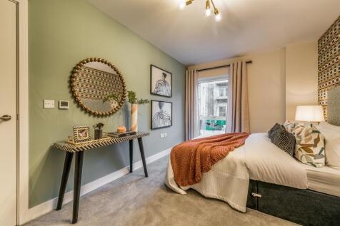 Plot B04 - Principal Bedroom 2 - The Franklin