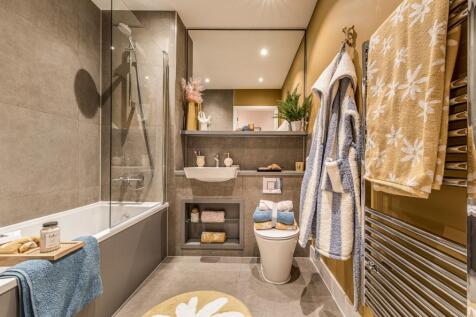 Plot B04 - Bathroom - The Franklin
