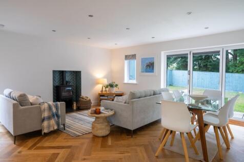 Living Room / Dining Room