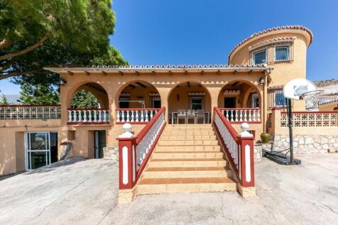 Property Image 1