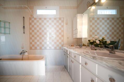 Property Image 64