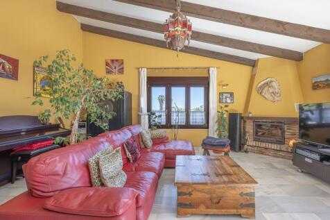 Property Image 8