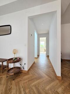 Property Image 104