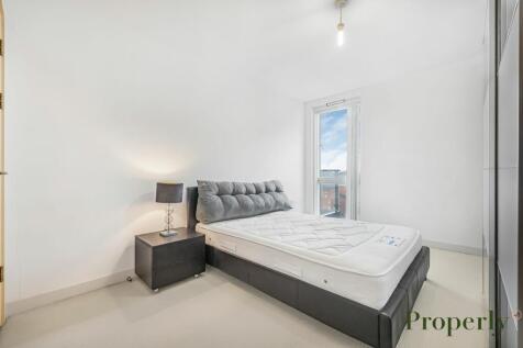 Bedroom 1 (Ensuite)