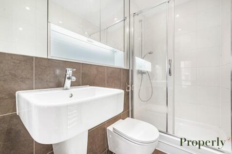 En suite bathroom