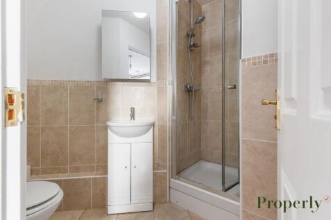 En suite shower room