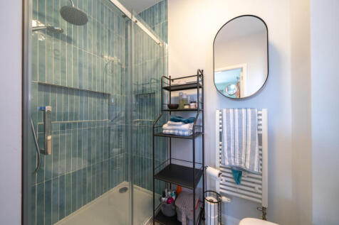 ENSUITE.jpg