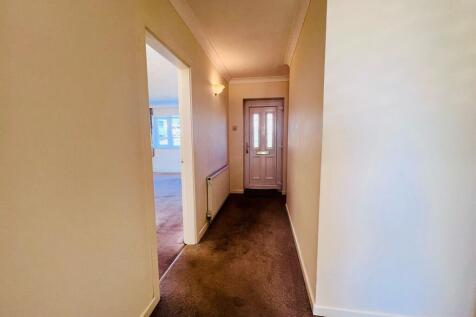 HALLWAY (2).jpeg