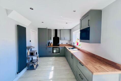 KITCHEN (6).jpg