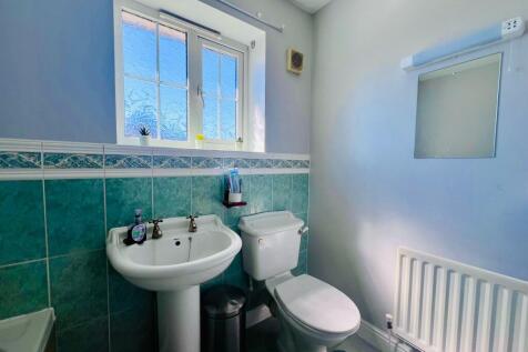 ENSUITE (2).jpg