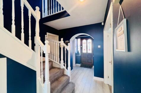 HALLWAY (3).jpg
