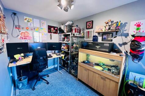 OFFICE.jpg