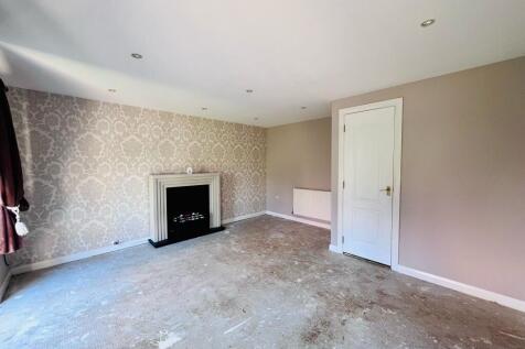 LIVING ROOM (3).jpeg