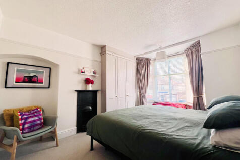 BEDROOM1.jpeg