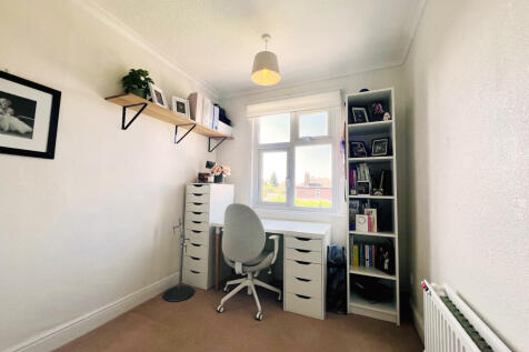 BEDROOM3.jpeg