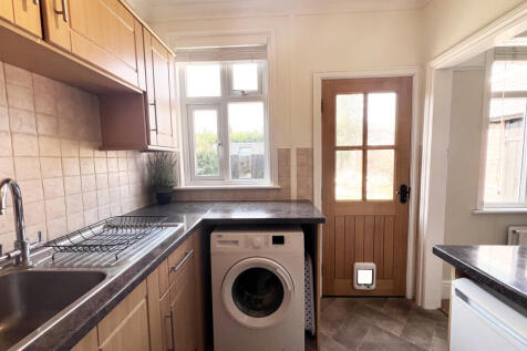 KITCHEN (2).jpeg