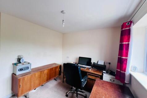 BEDROOM3.jpeg