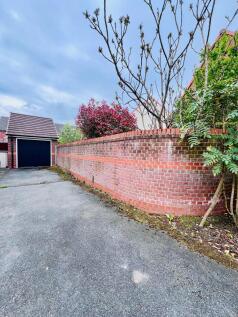 DRIVEWAY.jpeg