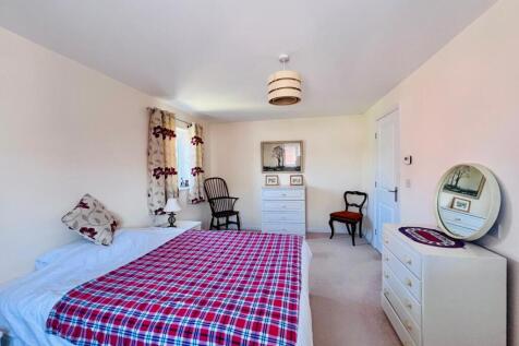 BEDROOM1.jpg