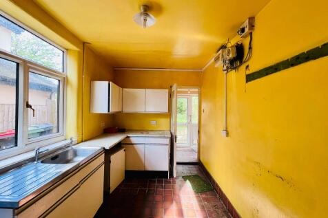 KITCHEN (2).jpg
