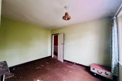 BEDROOM 2 (2).jpg
