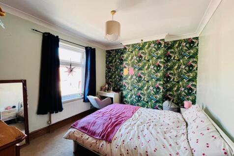 BEDROOM1 (2).jpg