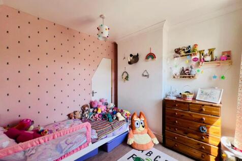 BEDROOM2 (2).jpg