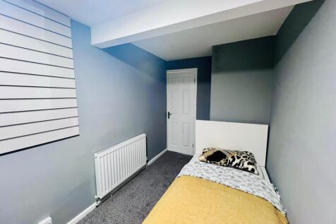 BEDROOM 3.jpg
