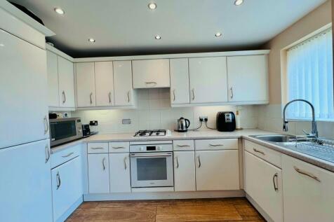 KITCHEN (2).jpeg