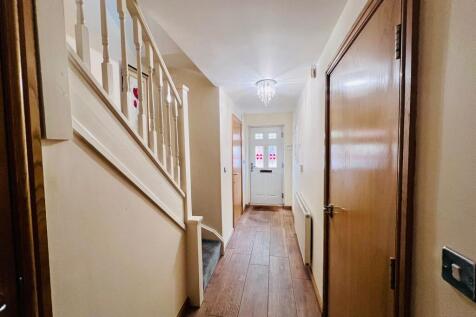 HALLWAY (2).jpeg