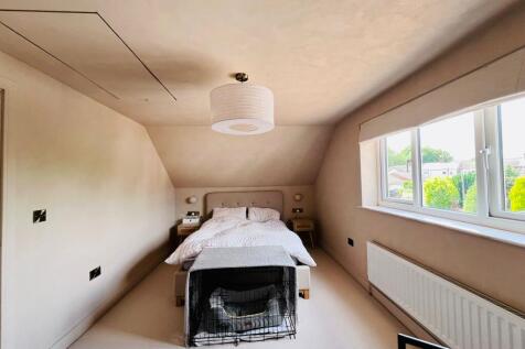 BEDROOM1 (2).jpg
