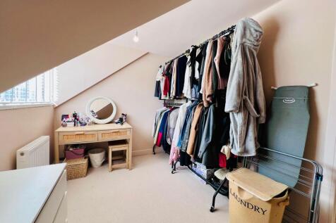 BEDROOM3.jpg
