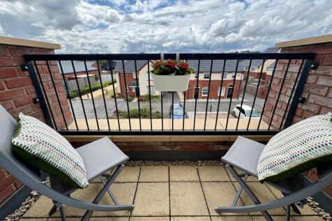 55 Walker balcony.jpg