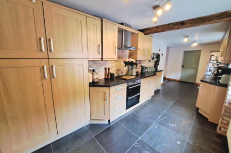 Kitchen.jpg