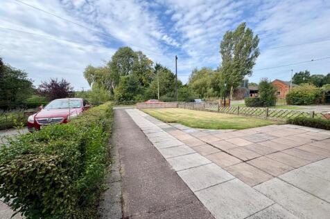 Front Garden.jpg