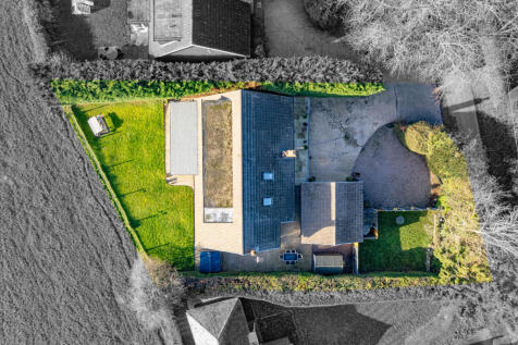 1 Church Road, Little Leigh.-11.jpg