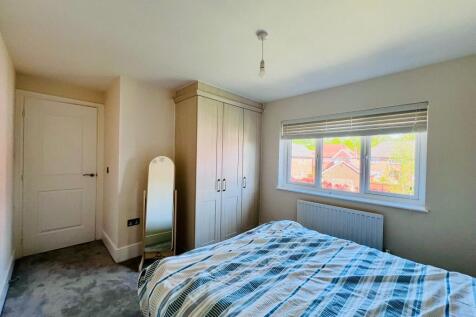 BEDROOM 3 (3).jpg