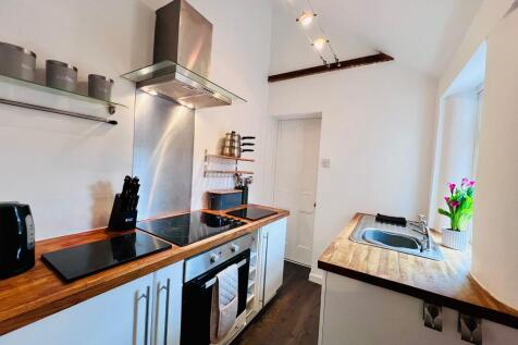 KITCHEN (3).jpg