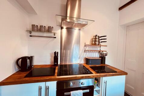 KITCHEN.jpg