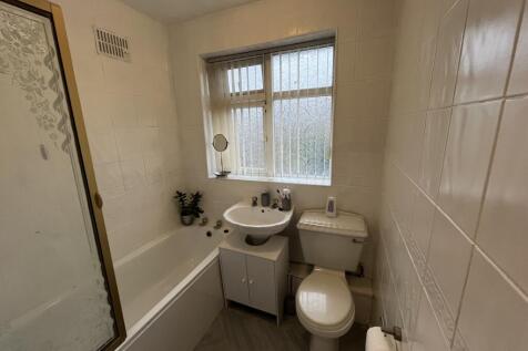 Bathroom.jpeg