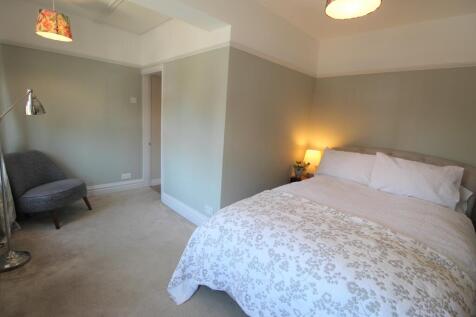 R Bed 3 (2).jpg
