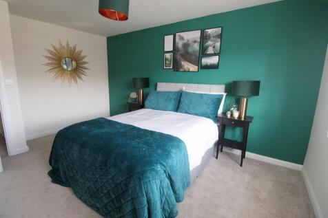 Bed 2 (r).JPG