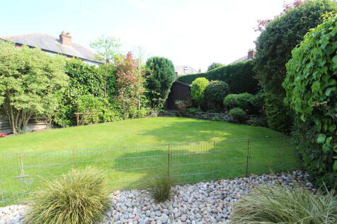 R Garden (4).JPG