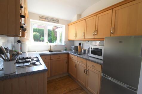 R Kitchen.jpg