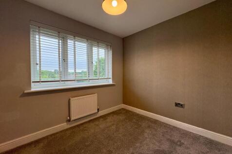 12 Lavender Bedroom 2.jpg