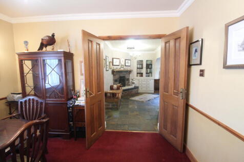 R Dining Room thro to Lounge.JPG