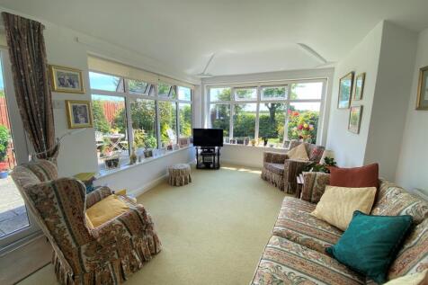 R Garden Room.jpg